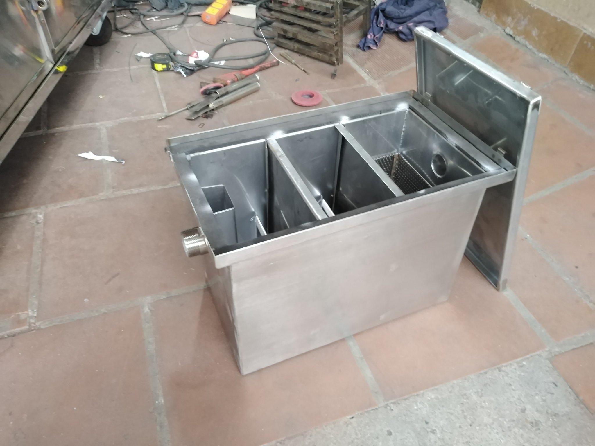 Thiết bị tách dầu mỡ